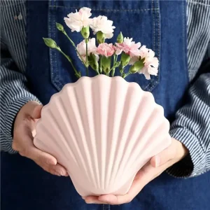 Vase coquillage rose élégant pour décoration intérieure