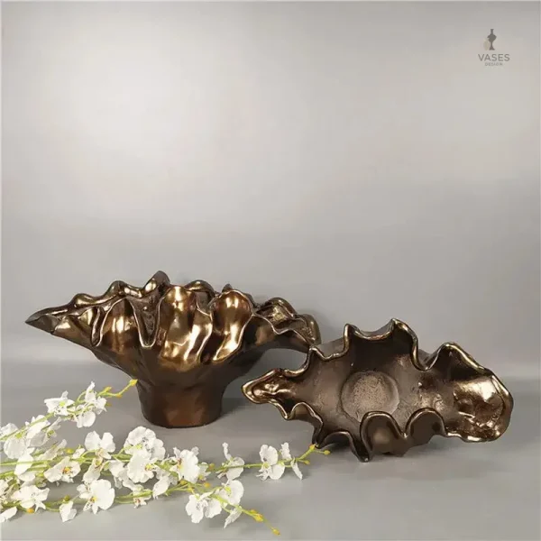 Vase coquille avec finition brillante et lisse
