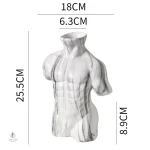Vase contemporain représentant la forme masculine