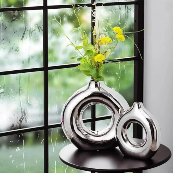Vase moderne couleur argent, parfait pour fleurs