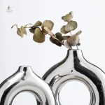 Vase couleur argent, ajout d'éclat à votre espace
