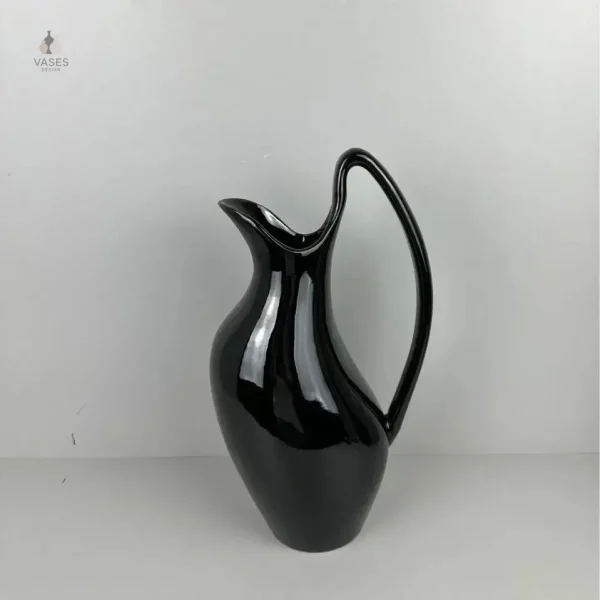 Vase cruche artisanale, ajout d'élégance à votre espace