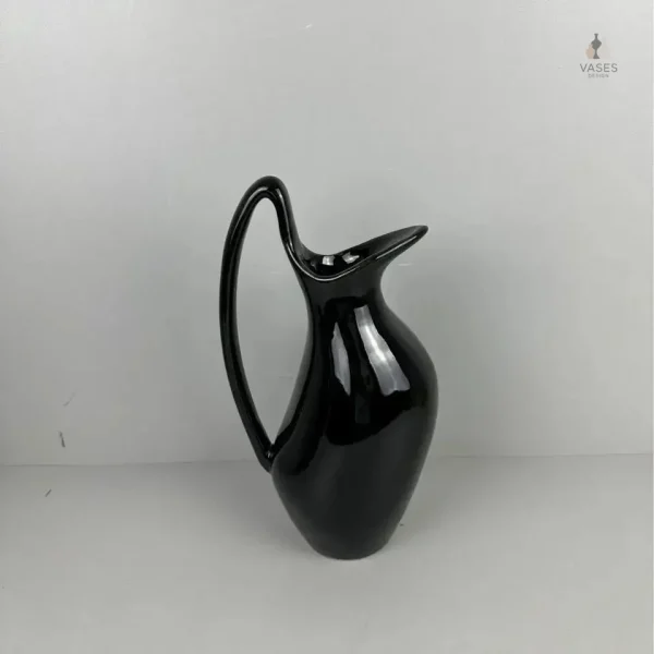 Vase cruche décoratif, idéal pour les arrangements floraux