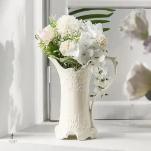 Vase de style vintage en terre cuite