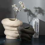 Vase design minimaliste avec forme élégante