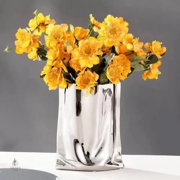 Vase décoratif en verre coloré