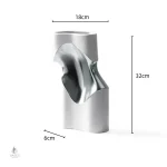 Vase design aux formes géométriques audacieuses