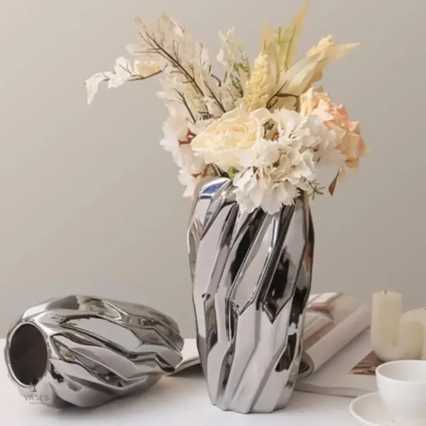 Vase moderne en céramique pour une touche contemporaine