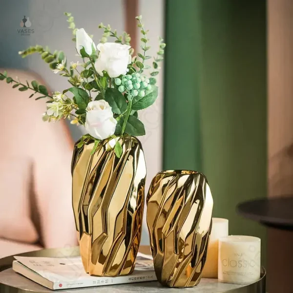 Vase coloré, accessoire tendance pour votre table