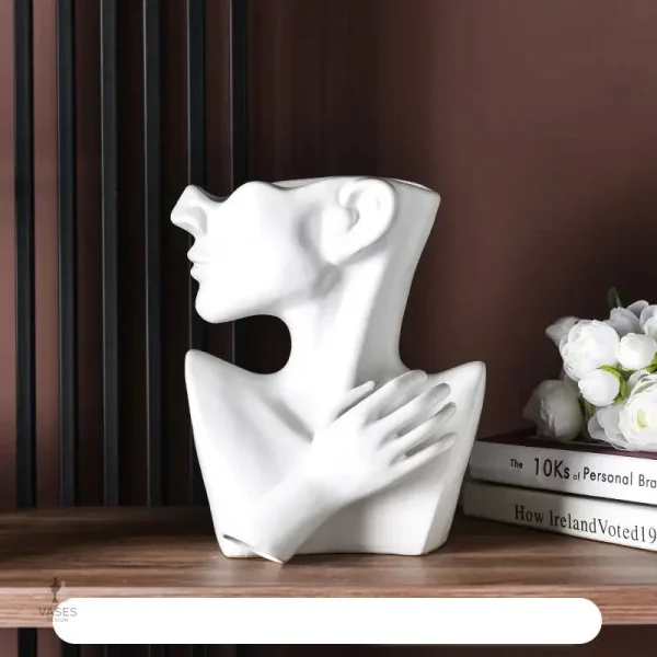 Vase demi visage créatif pour ambiance chic