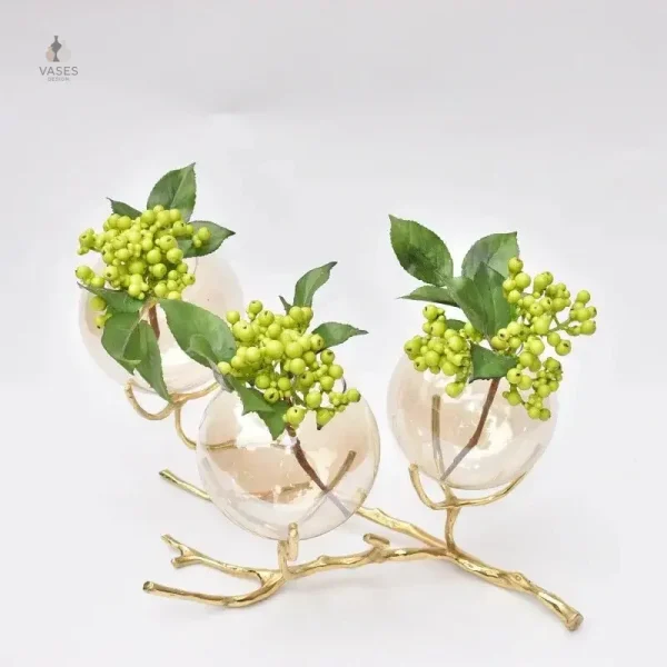 Vase décoratif luxueux, parfait pour les fleurs ou comme objet d'art