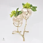 Vase design contemporain, ajout parfait pour un salon moderne