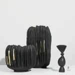 Vase décoratif noir pour un look chic