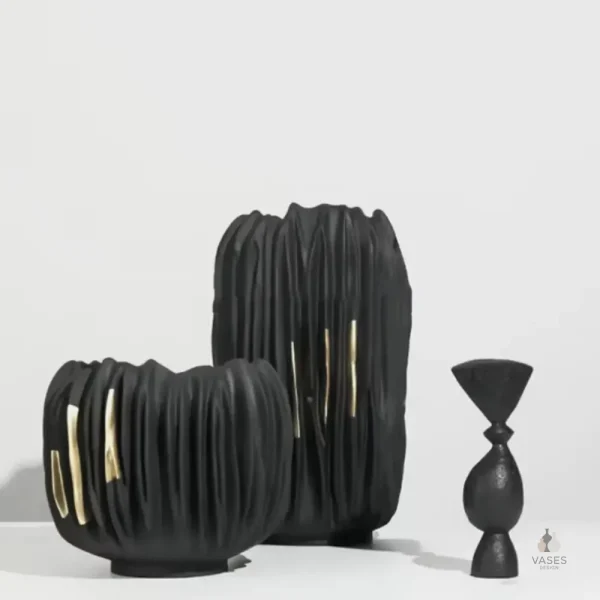 Vase décoratif noir pour un look chic