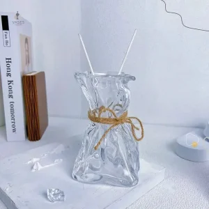 Vase design en verre avec finition raffinée