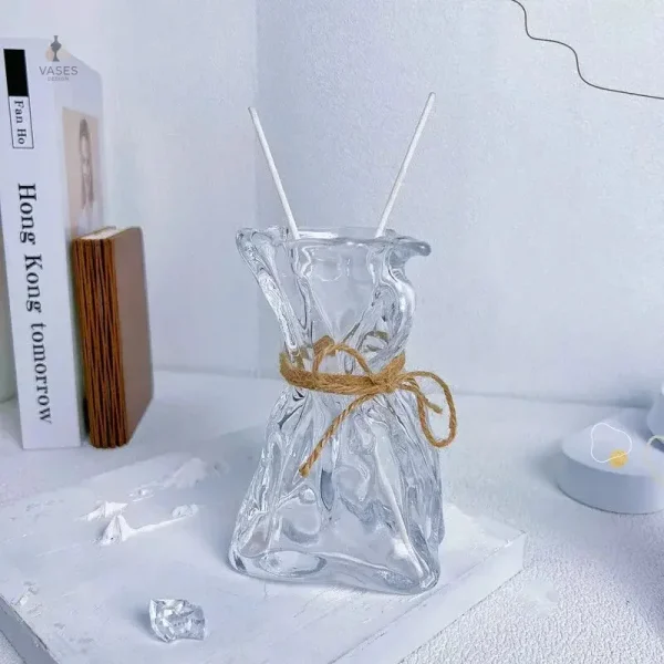 Vase design en verre avec finition raffinée