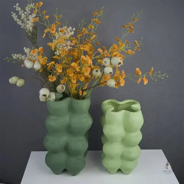 Vase décoratif en teinte verte