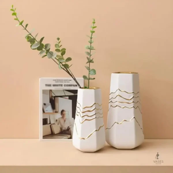 Vase en céramique doré et blanc tendance