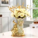 Vase en forme d'éléphant pour fleurs