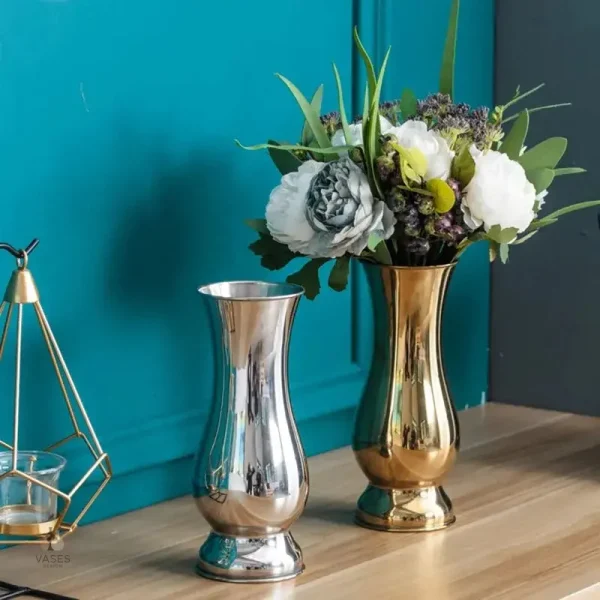 Vase en acier minimaliste contemporain