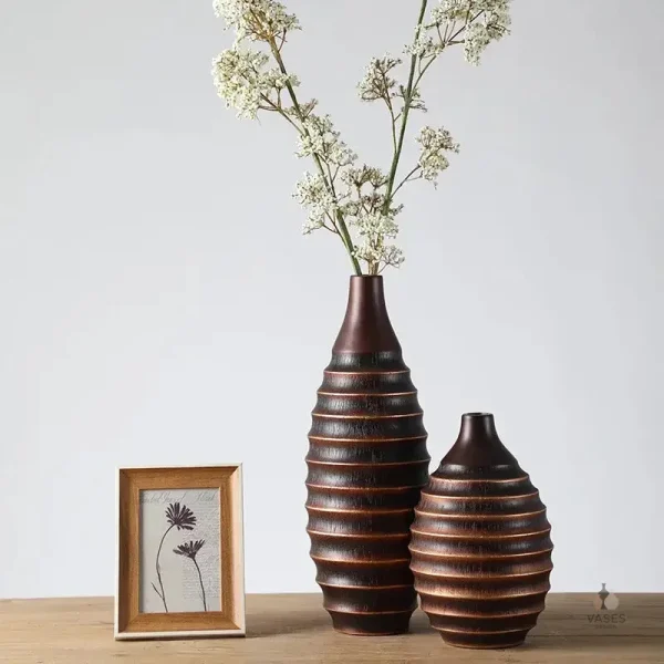 Vase en bois effet artisanal
