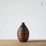 Vase en bois au style naturel