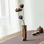 Vase sculpté en bois pour une décoration unique