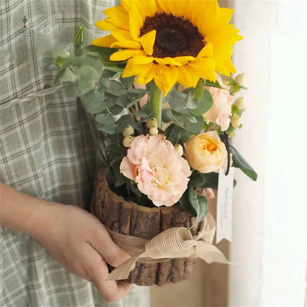 Vase en bois