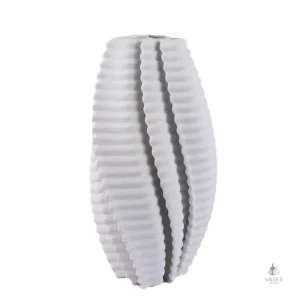 Vase décoratif en céramique au style contemporain