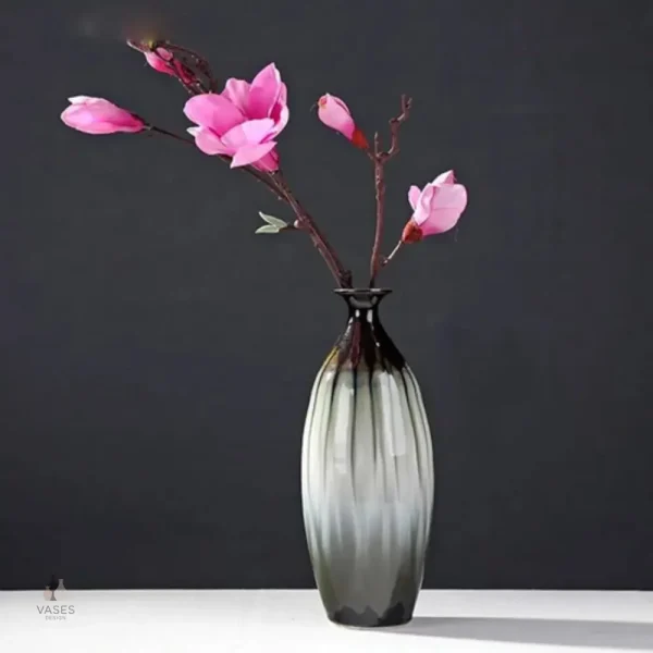 Vase céramique contemporain aux lignes épurées