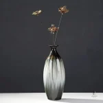 Vase décoratif en céramique avec une finition soignée