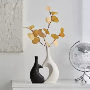 Vase en forme de cœur, pièce centrale pour la table