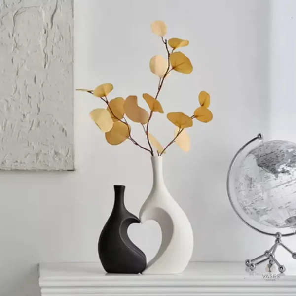 Vase en forme de cœur, pièce centrale pour la table
