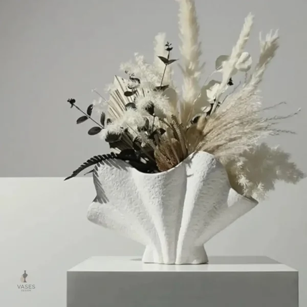 Vase décoratif inspiré des formes naturelles
