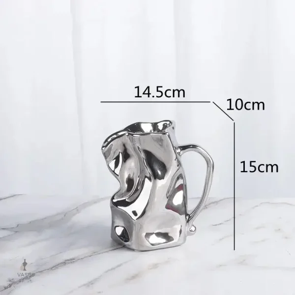 Vase en cruche stylisé pour une touche vintage