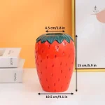 Vase fraise, pièce maîtresse pour une table décorative