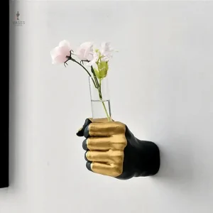 Vase en forme de main artistique