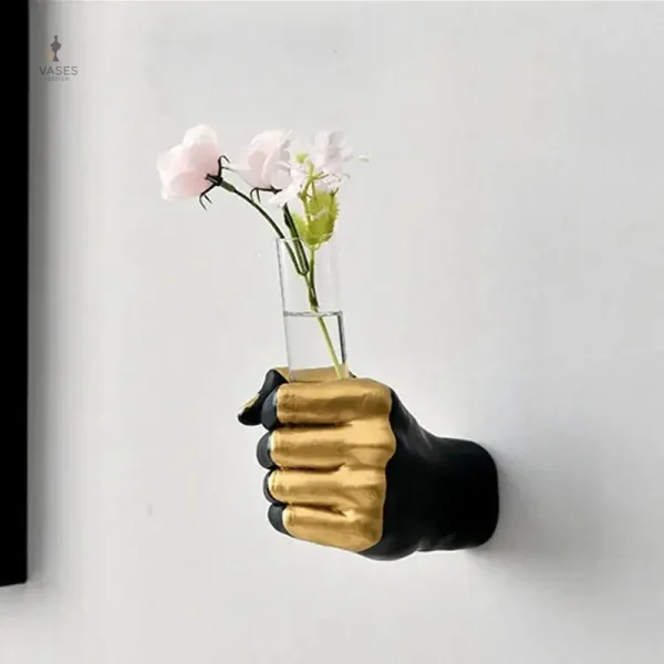 Vase en forme de main artistique