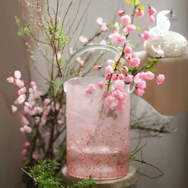 Vase innovant aux lignes de sac souple