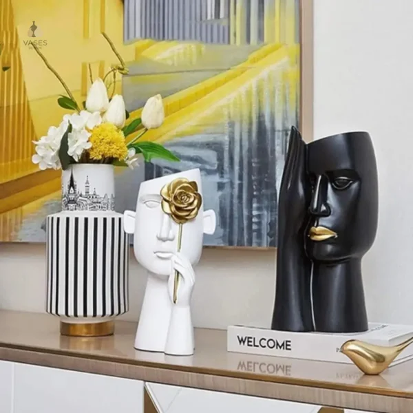 Vase en céramique visage, touche créative pour votre déco
