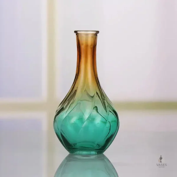 Vase en verre, éclat de couleurs variées