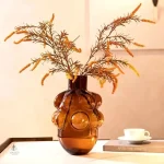 Vase design coloré en verre pour décoration intérieure