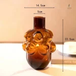 Vase en verre aux motifs colorés pour embellir votre espace