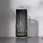 Vase en verre, idéal pour compositions florales