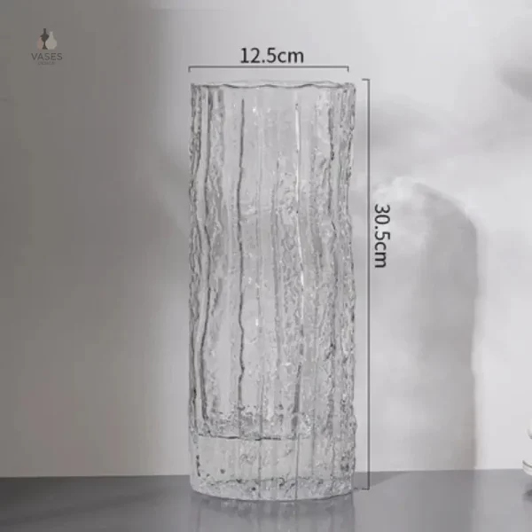 Vase en verre cylindrique, accent de style moderne