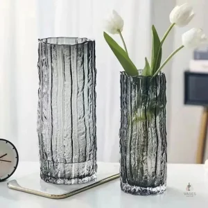 Vase en verre transparent, forme cylindrique