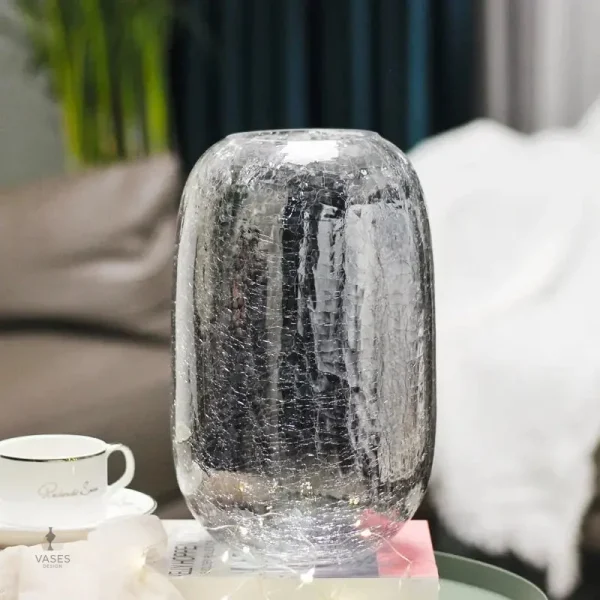 Vase en verre avec finitions raffinées