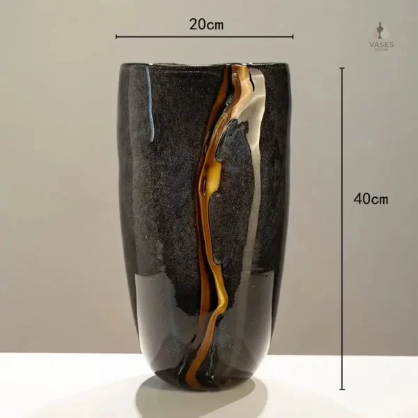 Vase noir en verre pour fleurs