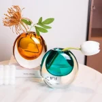 Vase décoratif en verre soufflé