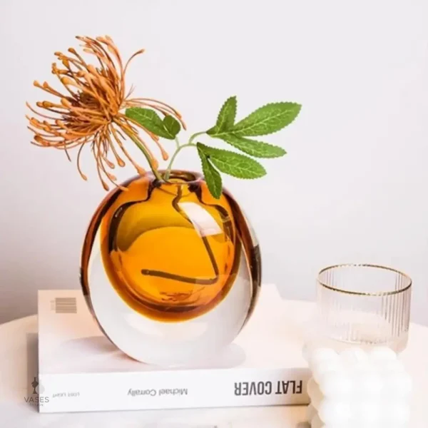 Vase en verre soufflé unique